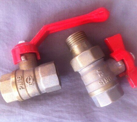 фото кран шаровой муфтовый латунный