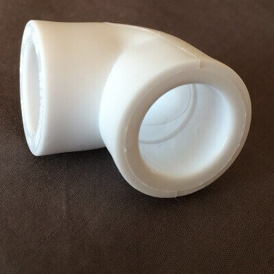 Угол полипропиленовый 90 гр.